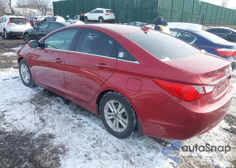 2013 Hyundai Sonata Gls z USA, uszkodzony, nr VIN 5NPEB4AC3DH784795